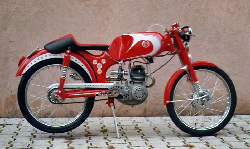 Pegaso dopo cafe racer 5.jpg