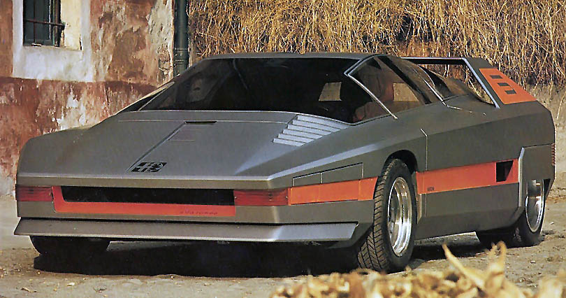 Alfa Romeo Bertone Navajo (1976 1).jpg