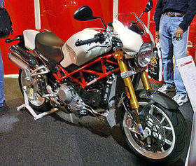 2007DucatiSR4-001.jpg